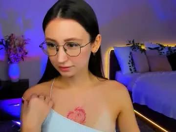 yourlovelystoryy's avatar