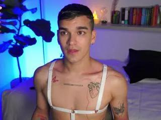 aalan_jamess on Flirt4Free 