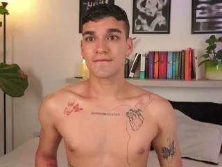 aalan_jamess on Flirt4Free 