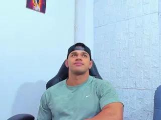 aaron_velour on Flirt4Free 