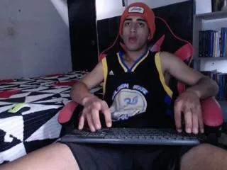 adams_thomso on Flirt4Free 