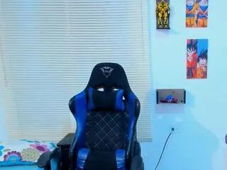 andrew_price on Flirt4Free