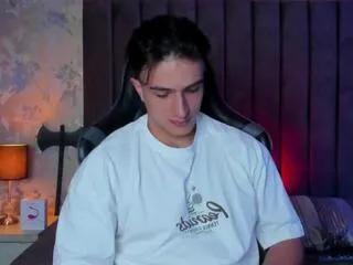aslan_fox on Flirt4Free 
