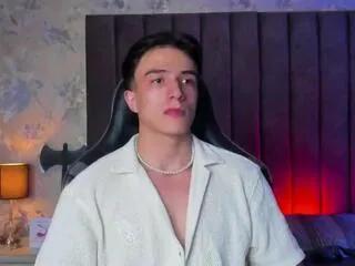 aslan_fox on Flirt4Free