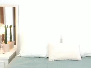 belle_russeau on Flirt4Free 