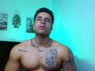 darius_phoenixx on Flirt4Free