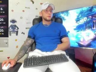 felipe_stanford on Flirt4Free