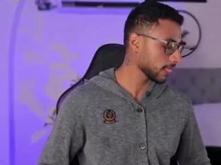liiam_garcia on Flirt4Free 