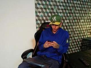 matthew_dixon on Flirt4Free