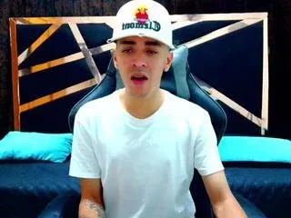 miick_johnson on Flirt4Free 