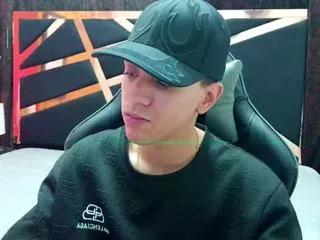 miick_johnson on Flirt4Free 