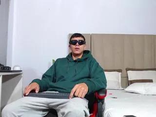 nelson_parker on Flirt4Free