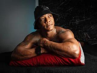 ronnie_colemann on Flirt4Free