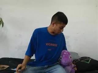 will_be on Flirt4Free 