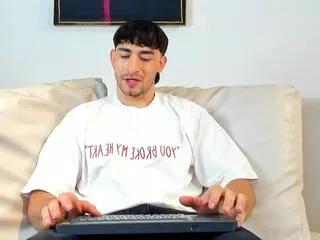 will_ferrari on Flirt4Free