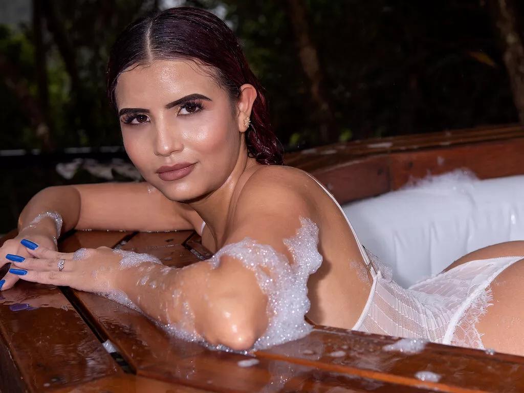 AnneDubois on LiveJasmin