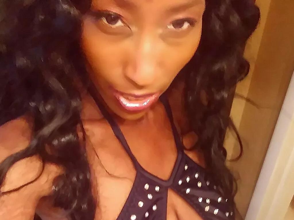BustyBaddie on LiveJasmin