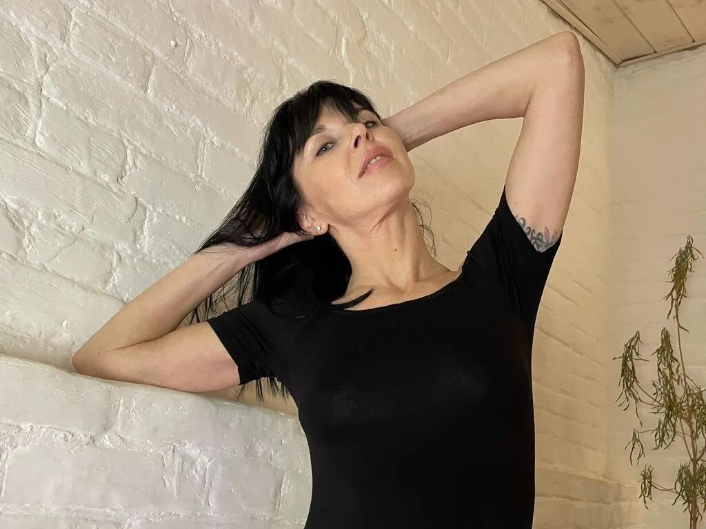 LinaFlore on LiveJasmin