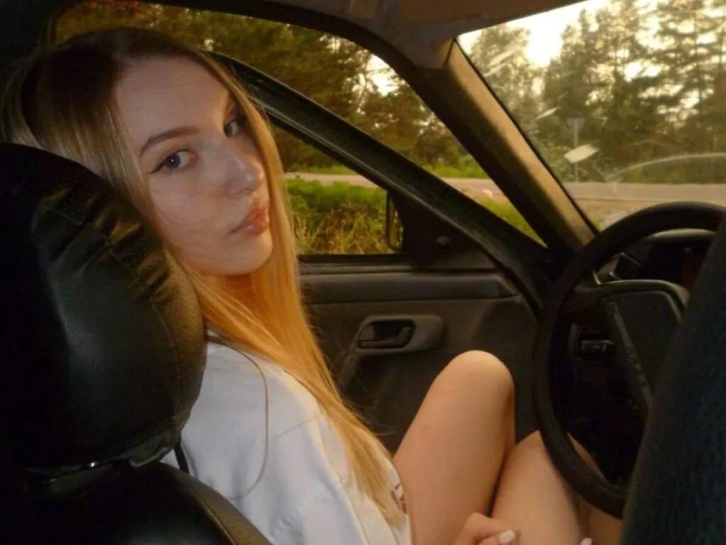 SheenaBorer on LiveJasmin