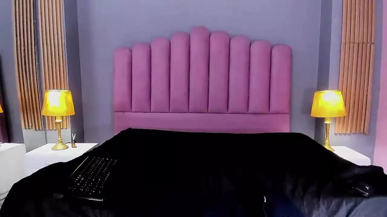 AriaSexyHot on Streamray 