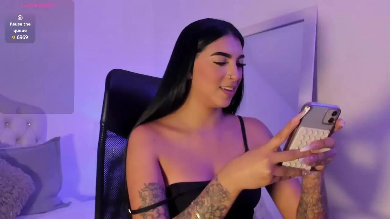 AriRobertt on Streamray 