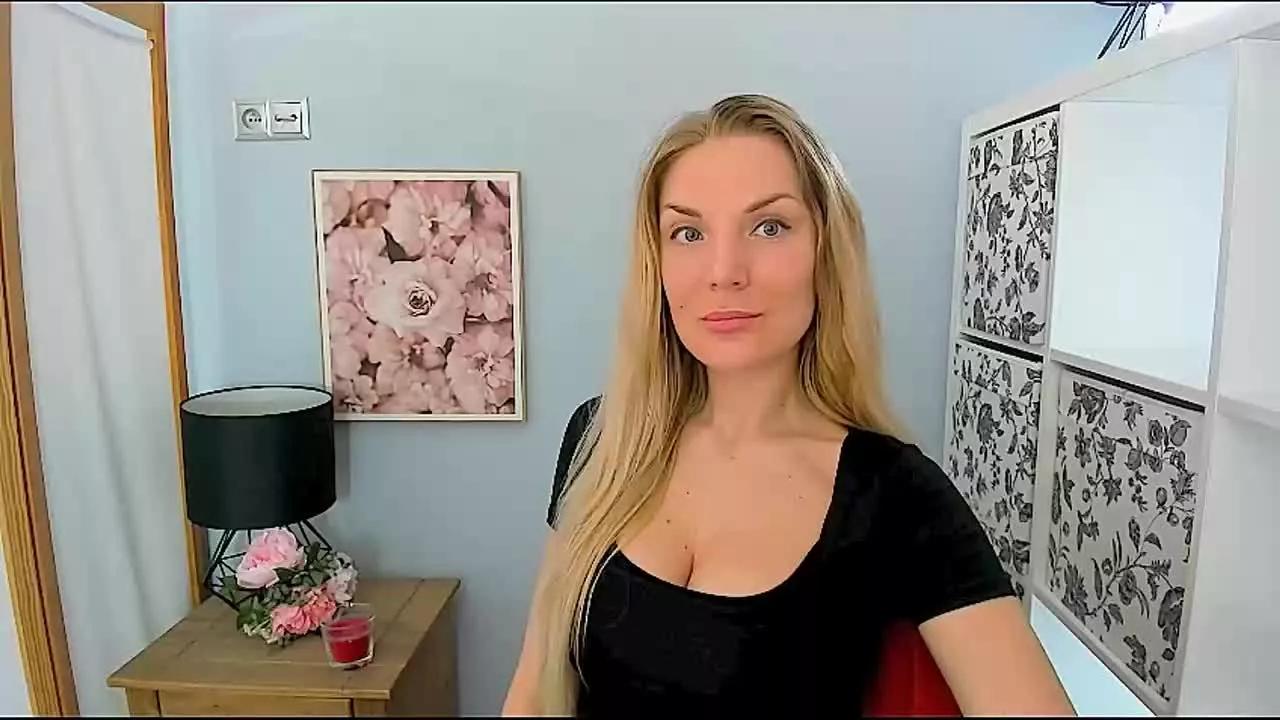 AulloraAmazing on Streamray 