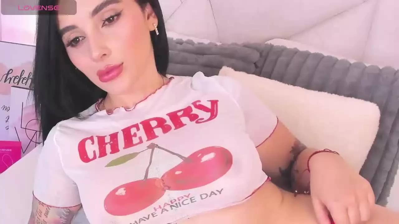 BellaColeman on Streamray 