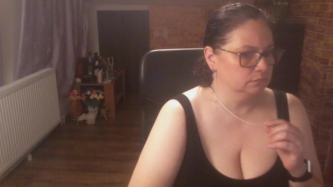 hellen37 on Streamray 