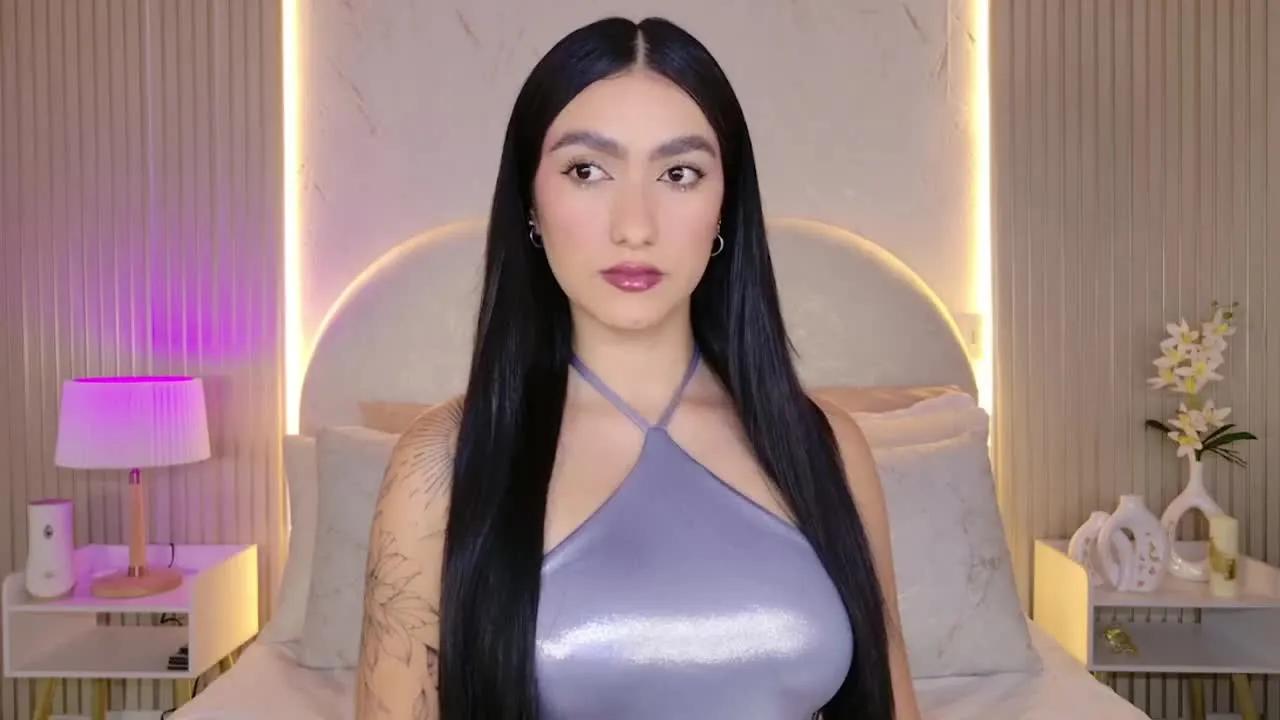 ManuelaHall on Streamray