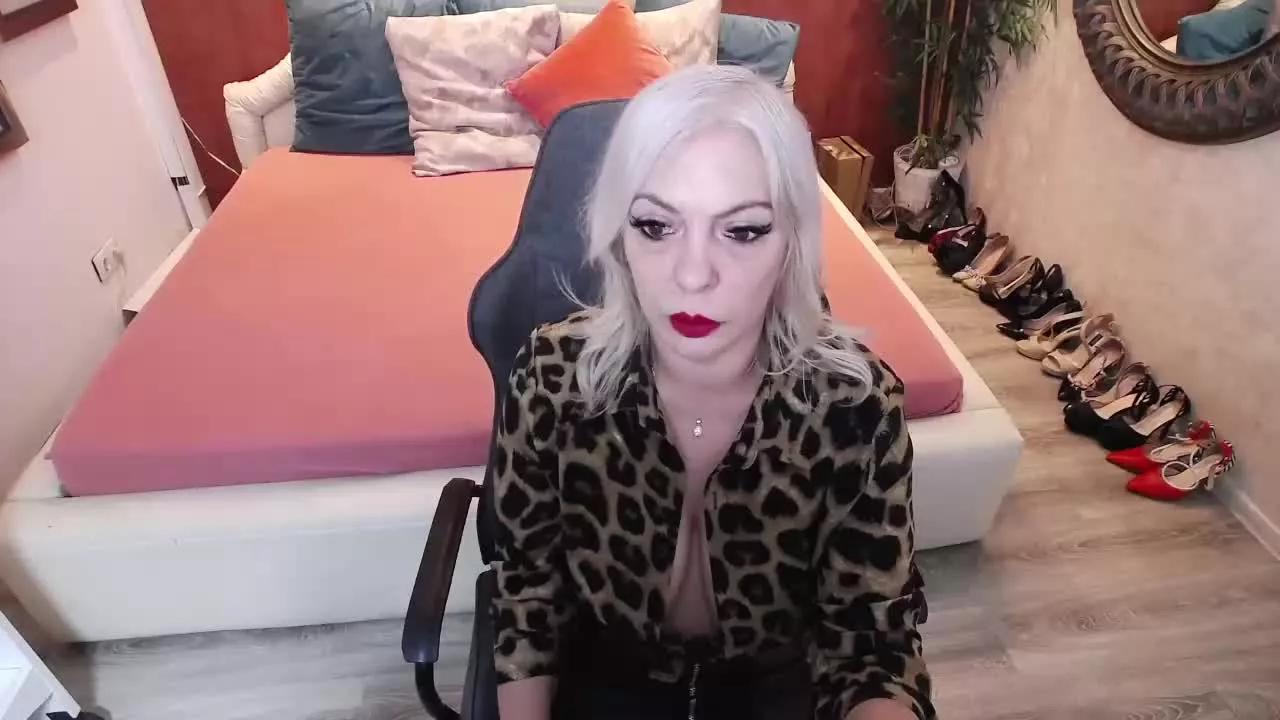 MeAmanda on Streamray 