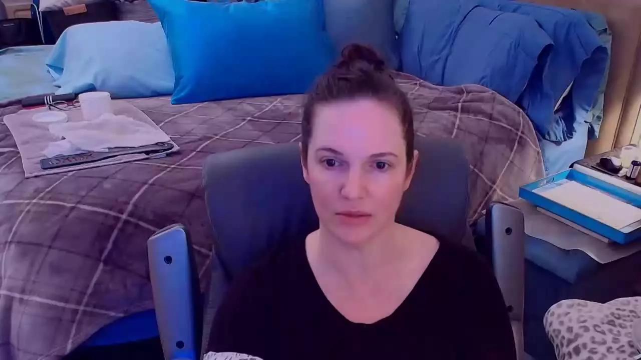 NinaJ on Streamray 