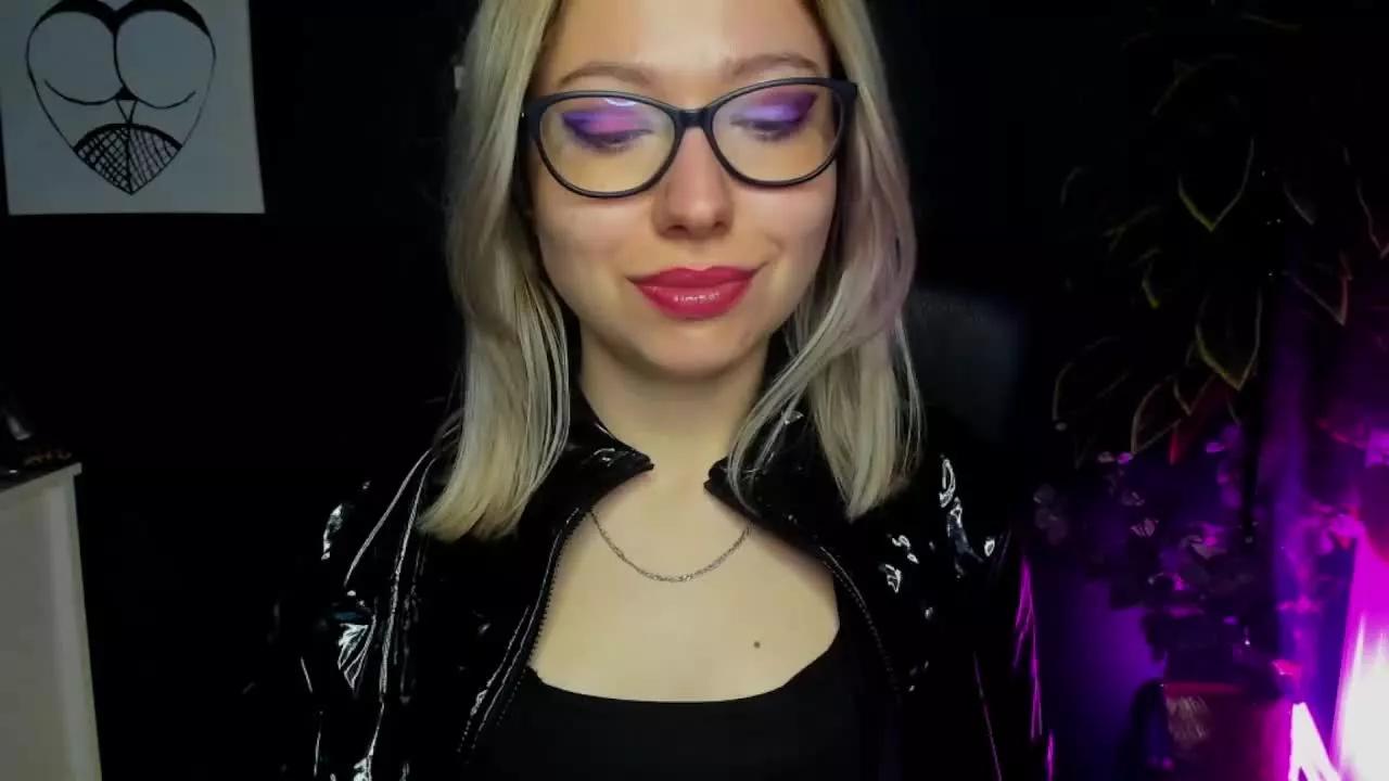 tasty_Heidi on Streamray 