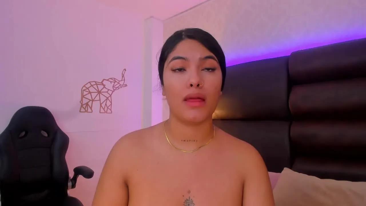 Thiana_Greey on Streamray