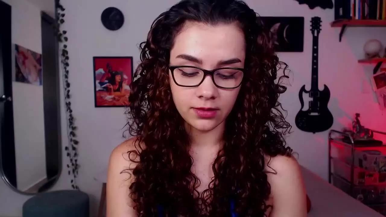 TinnyFoxxy on Streamray 