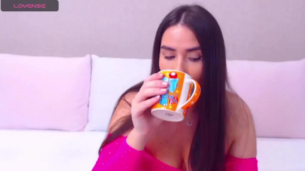 TTIFFANY on Streamray