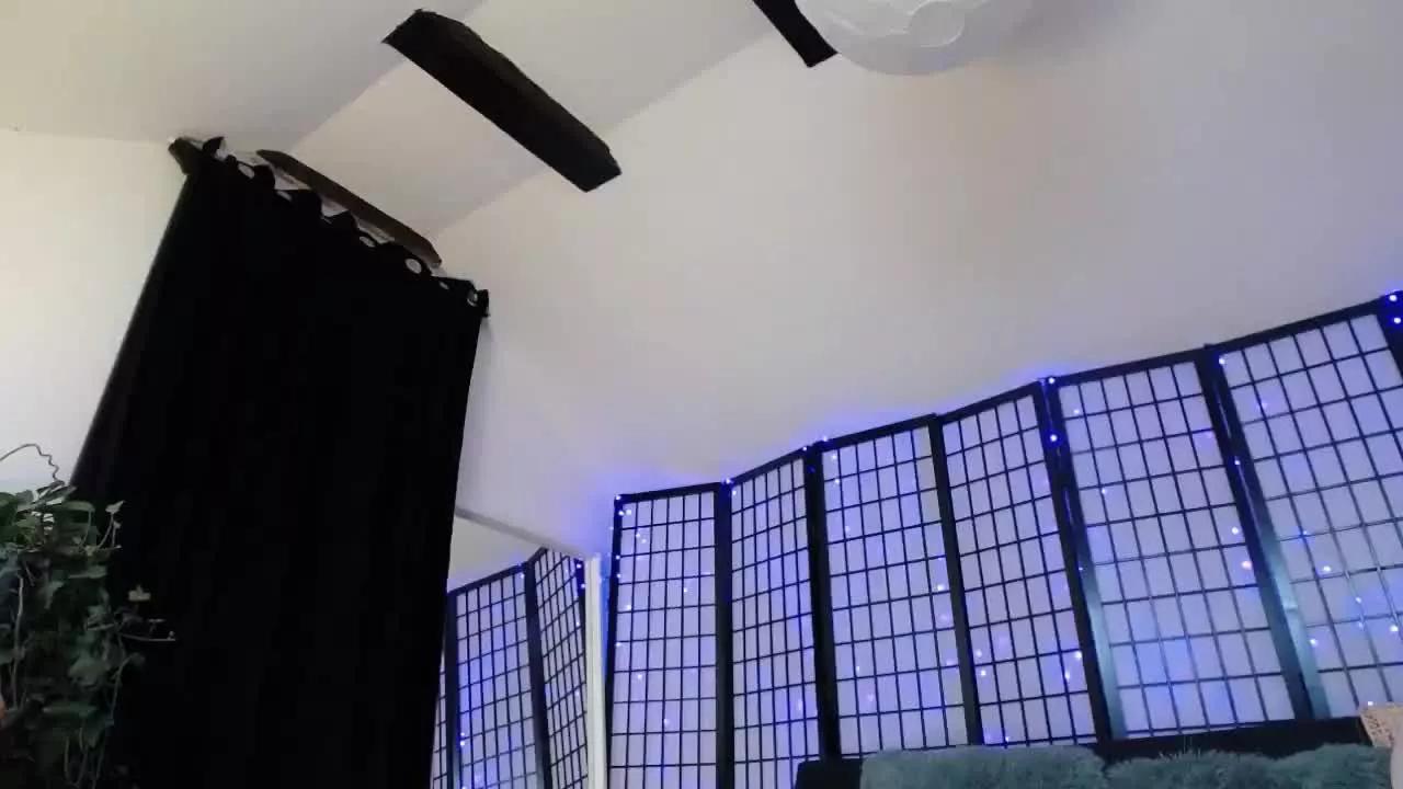 vevelicious on Streamray 