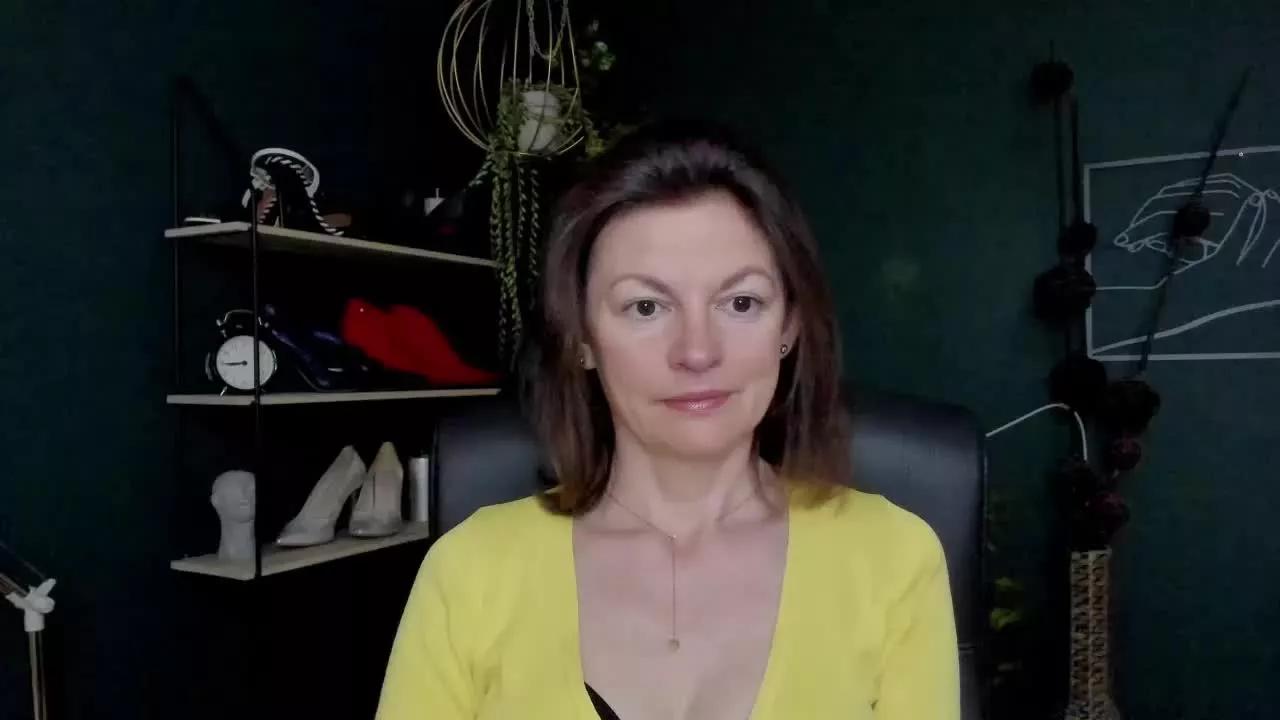 VivianTasty on Streamray 