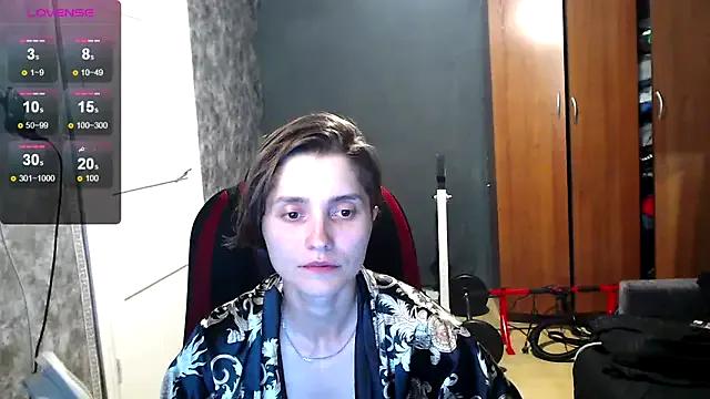 _lola1224_ on StripChat 