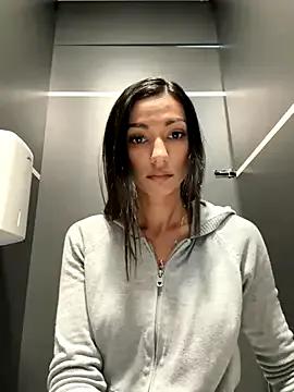 _MiaQueen_'s avatar