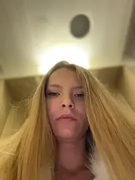 AnastasiaAniess on StripChat