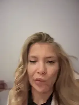 AnastasiaAniess on StripChat