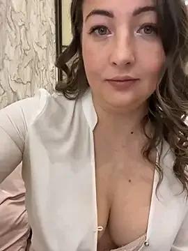 AnnaBri — flash boobs