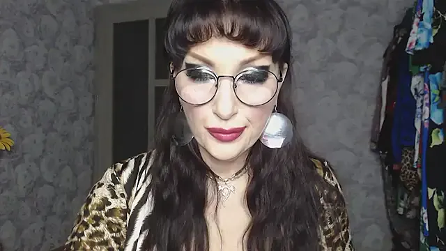 Aziza1 on StripChat