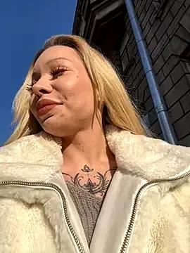 babydolll — massage boobs in bus