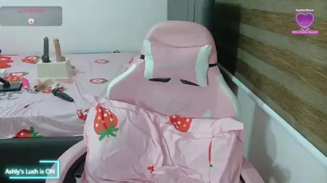 StripChat cumwetmebaby is Freechat cumwetmebaby — happy halloween , lets cum bby