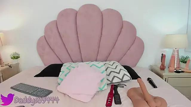 Daddysgirl1_ on StripChat 