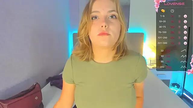 DellaRowe on StripChat 
