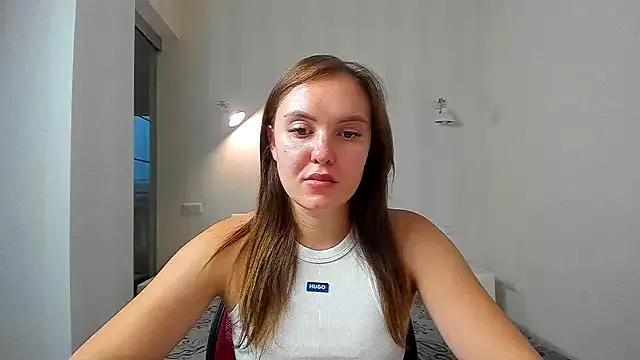 EmmaNorman on StripChat 