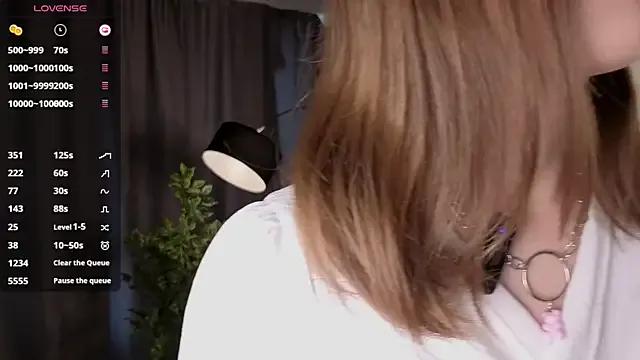 ErleneFellt on StripChat 