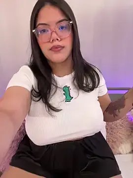 GabrielleMarsh1 — Show and bounce boobs